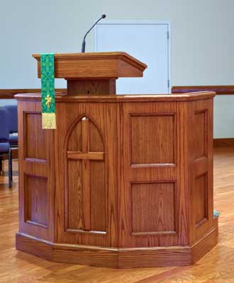 Custom Pulpit 1 - Imperial Woodworks, Inc.
